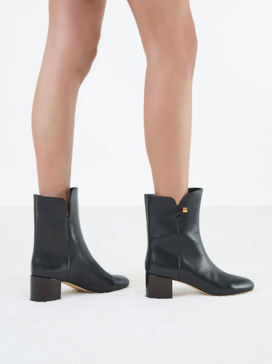 Gaby Mid-Heel Piper Black Ankle Boots